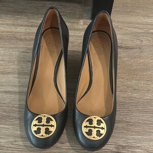Tory Burch Black and Gold Flats with Iconic Logo